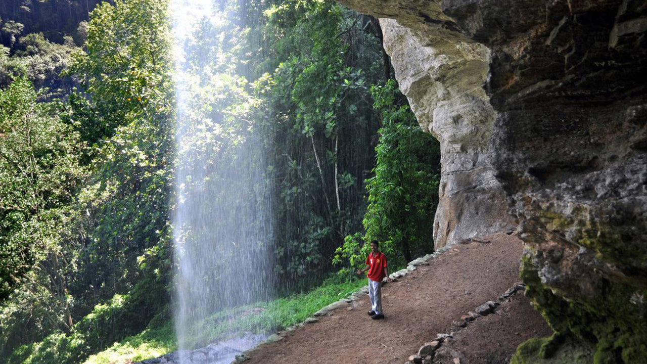 Caving from Kitulgala