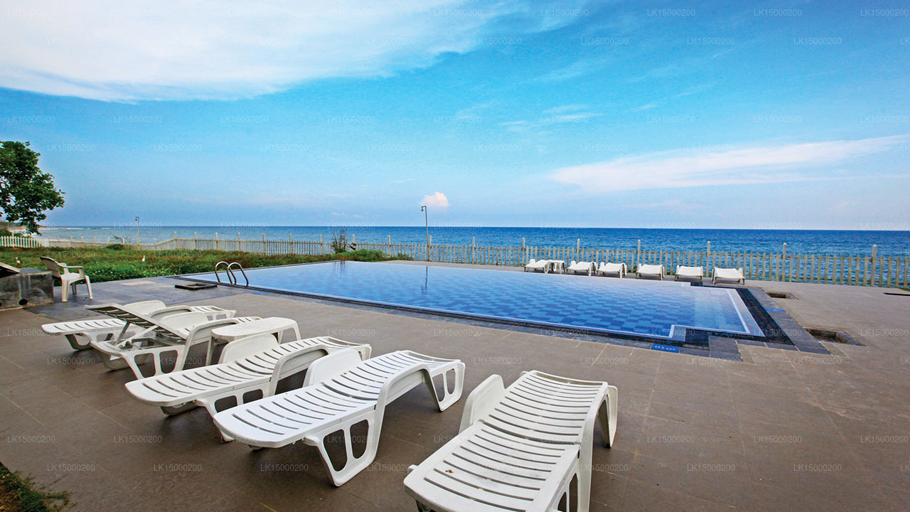 Peacock Beach Hotel, Hambantota