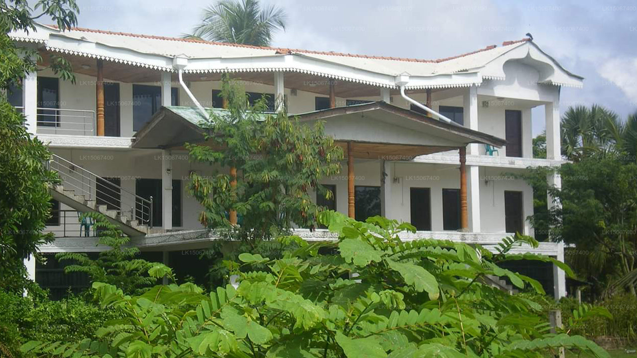 Hotel Bridge View, Batticaloa