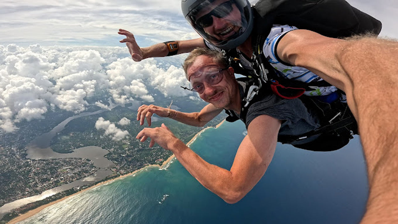 Skydiving from Bentota