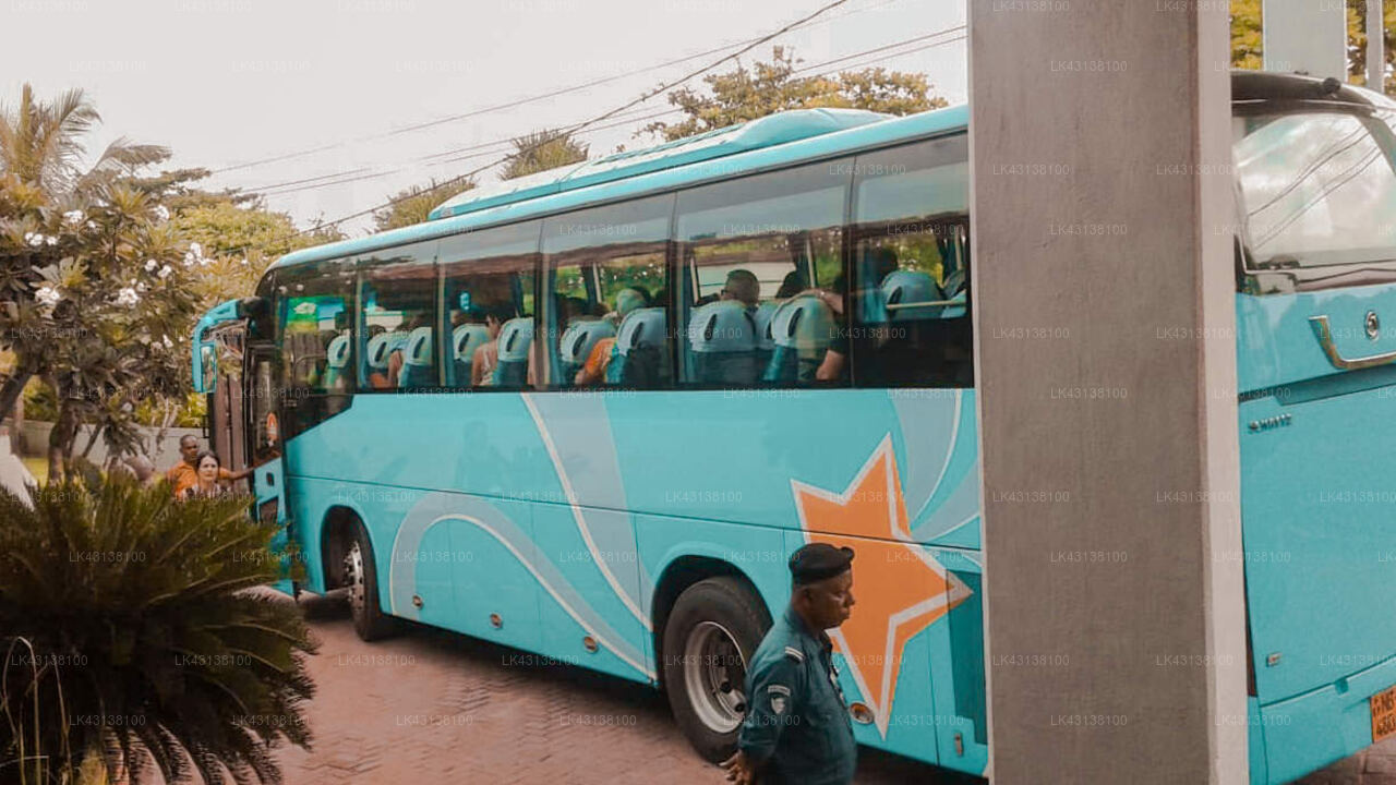 Transfer between Colombo Airport (CMB) and Amasuva, Moratuwa