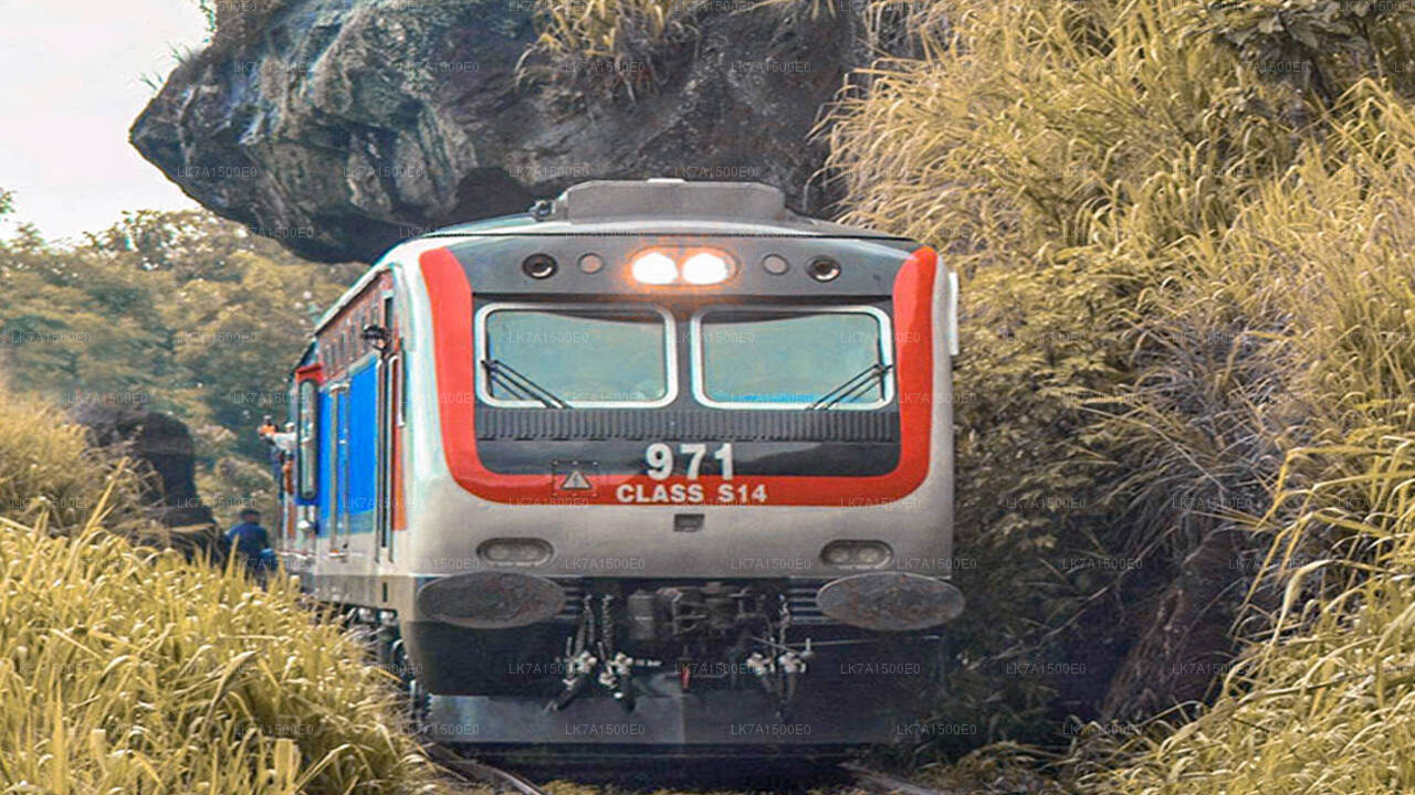 Colombo to Ella train ride on (Train No: 1001 "Denuwara Menike")